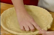 flute edges of pie crust