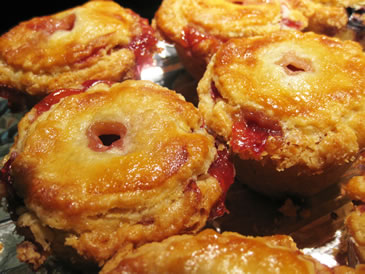 raspberry-peach-mini-pie-recipe